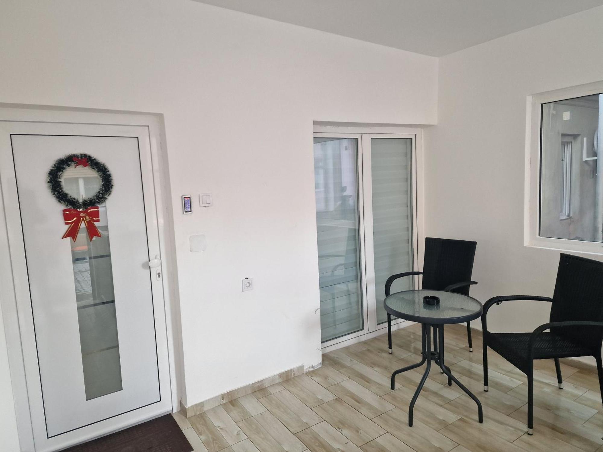 Zed Apartmani Leskovac Лесковац Екстериор снимка