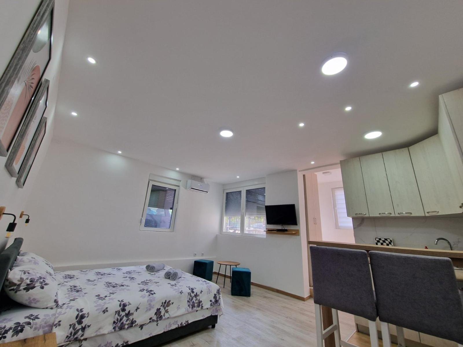 Zed Apartmani Leskovac Лесковац Екстериор снимка