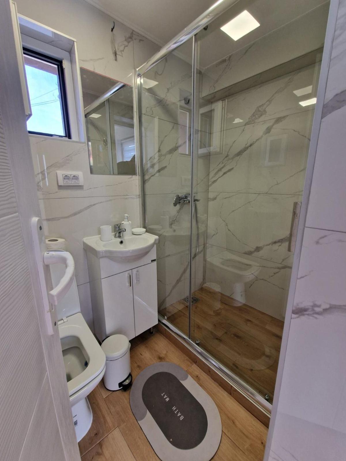 Zed Apartmani Leskovac Лесковац Екстериор снимка